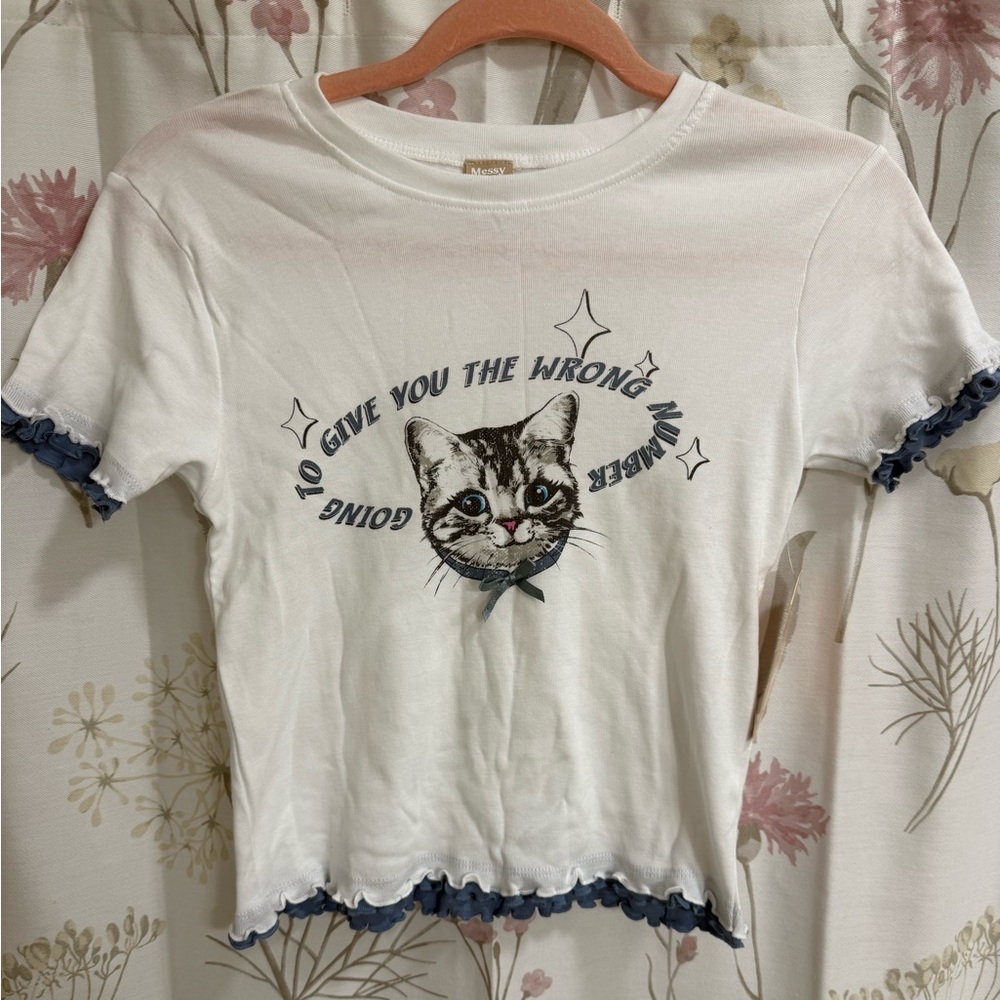 White Cat Graphic Ruffle Tee with Navy Trim